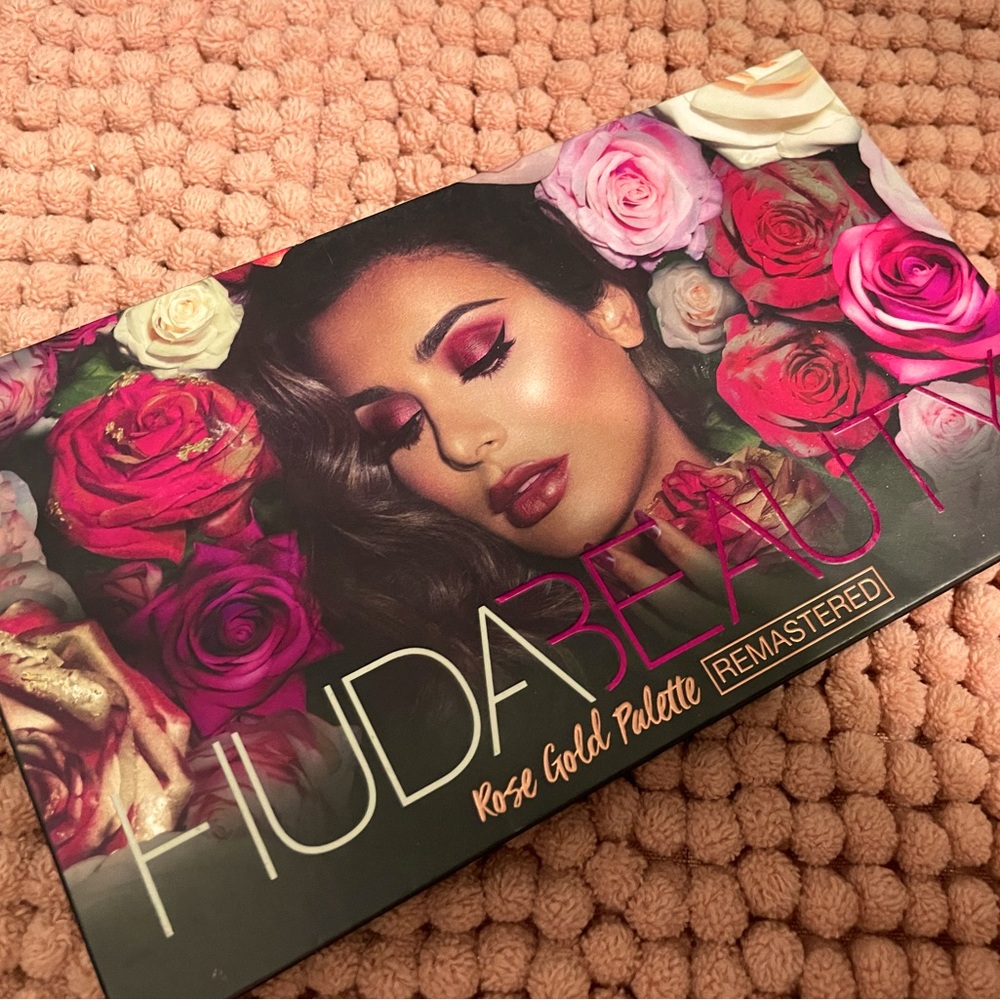EUC makeup pallet. Rose Gold Pallet; Remastered edition.